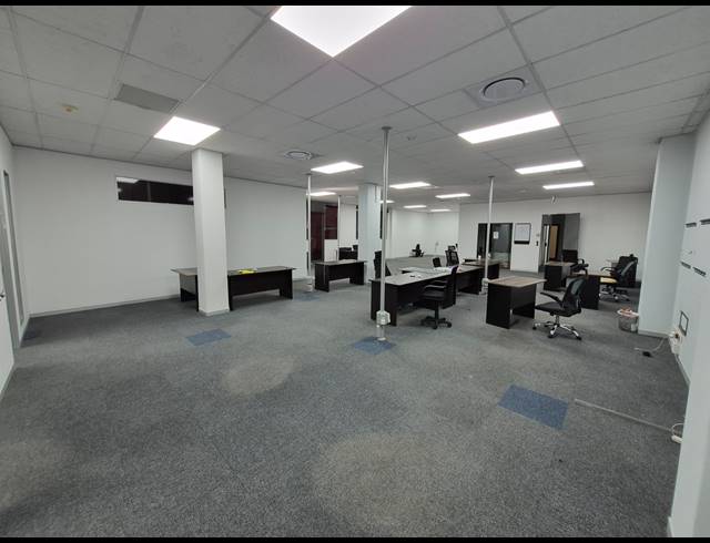 331M² OFFICE TO LET IN RIVONIA